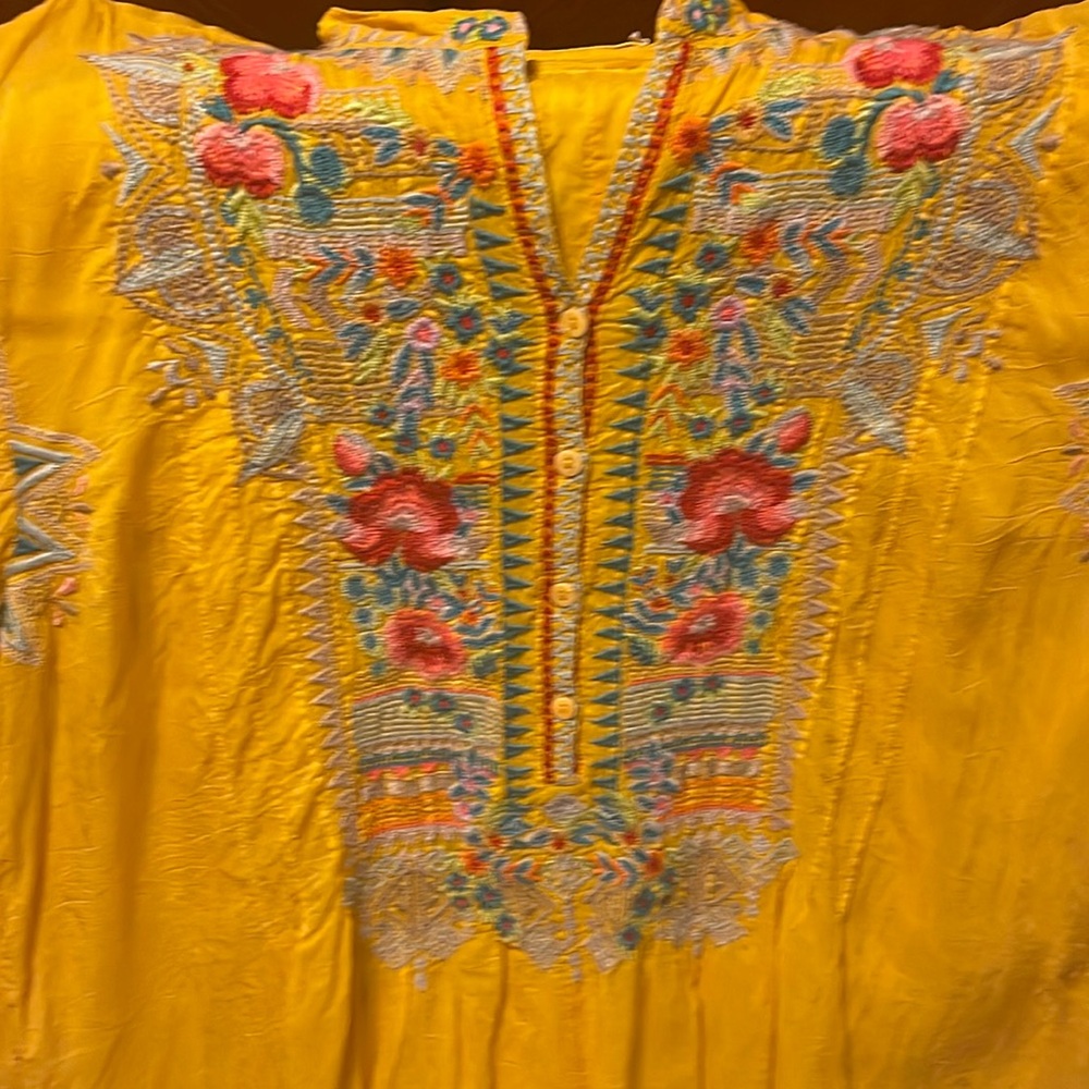 Johnny Was XL embroidered top